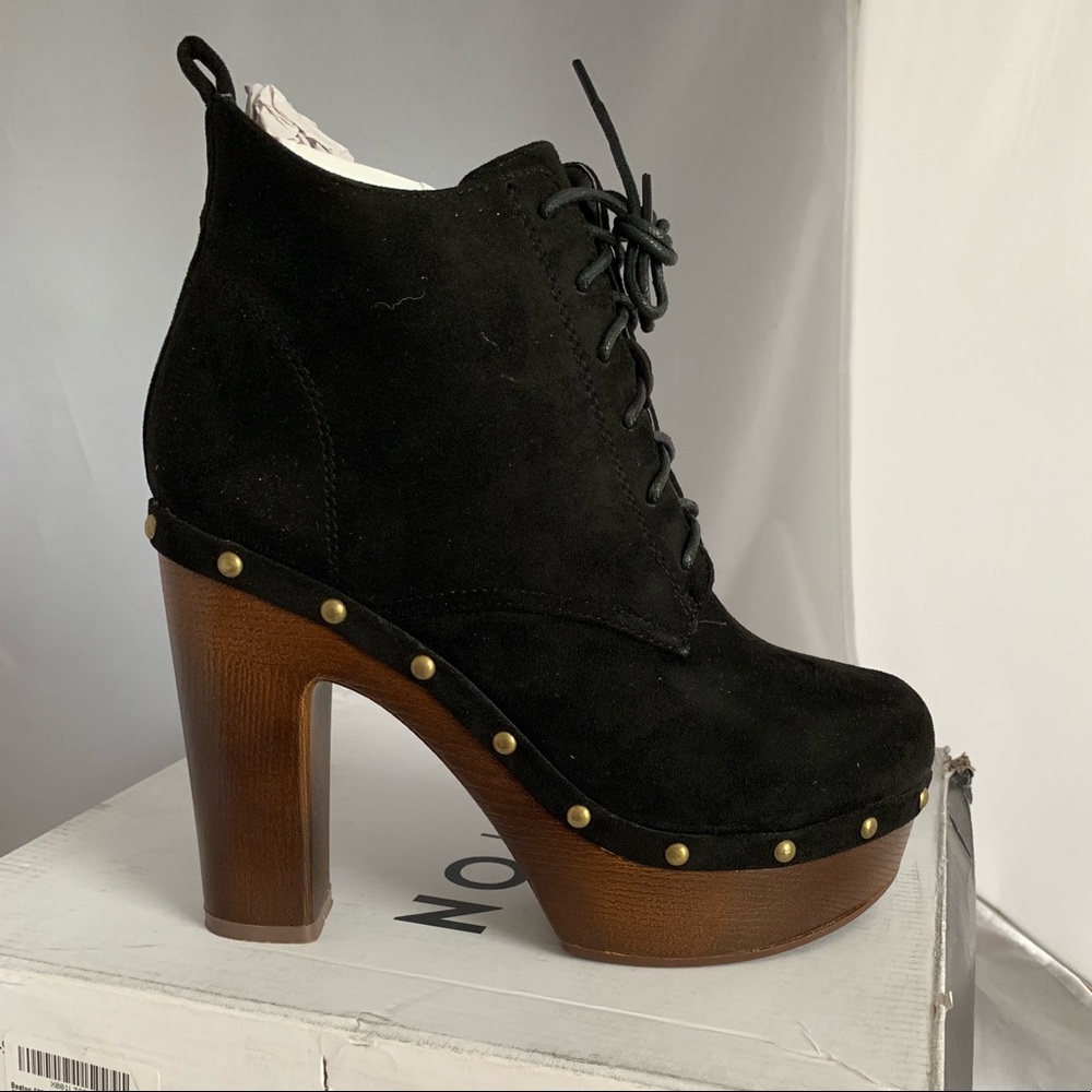 Beston NEW faux suede lace up boots